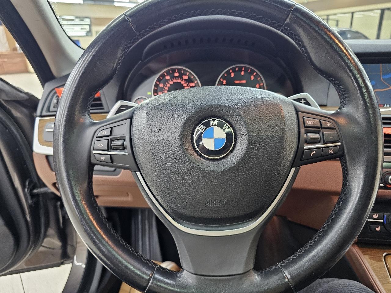 BMW 5-Series 535i 2011