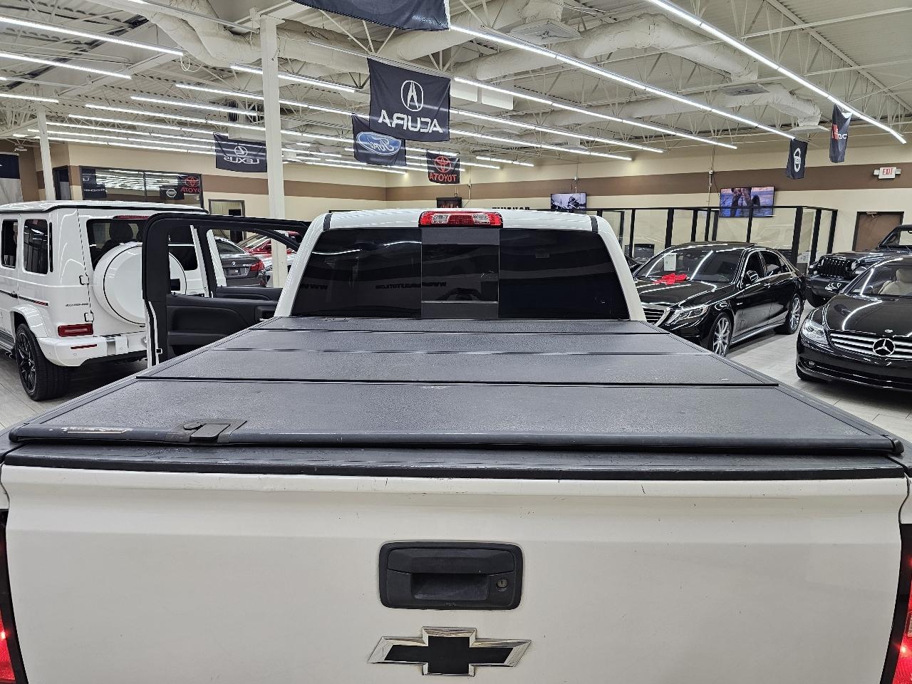 Chevrolet Silverado 1500 LT Crew Cab 2WD 2017