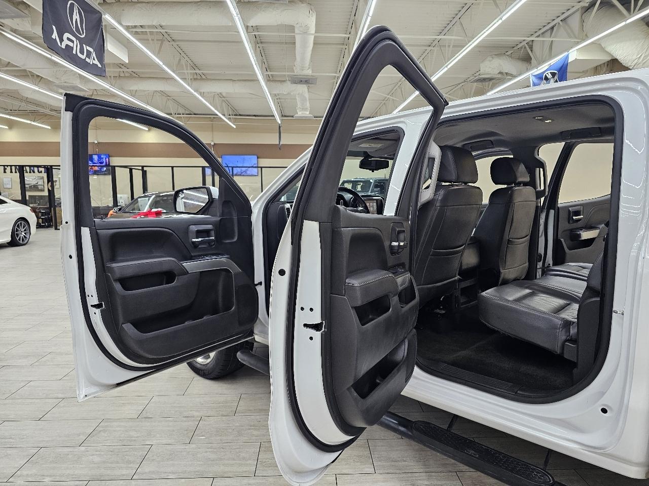 Chevrolet Silverado 1500 LT Crew Cab 2WD 2017