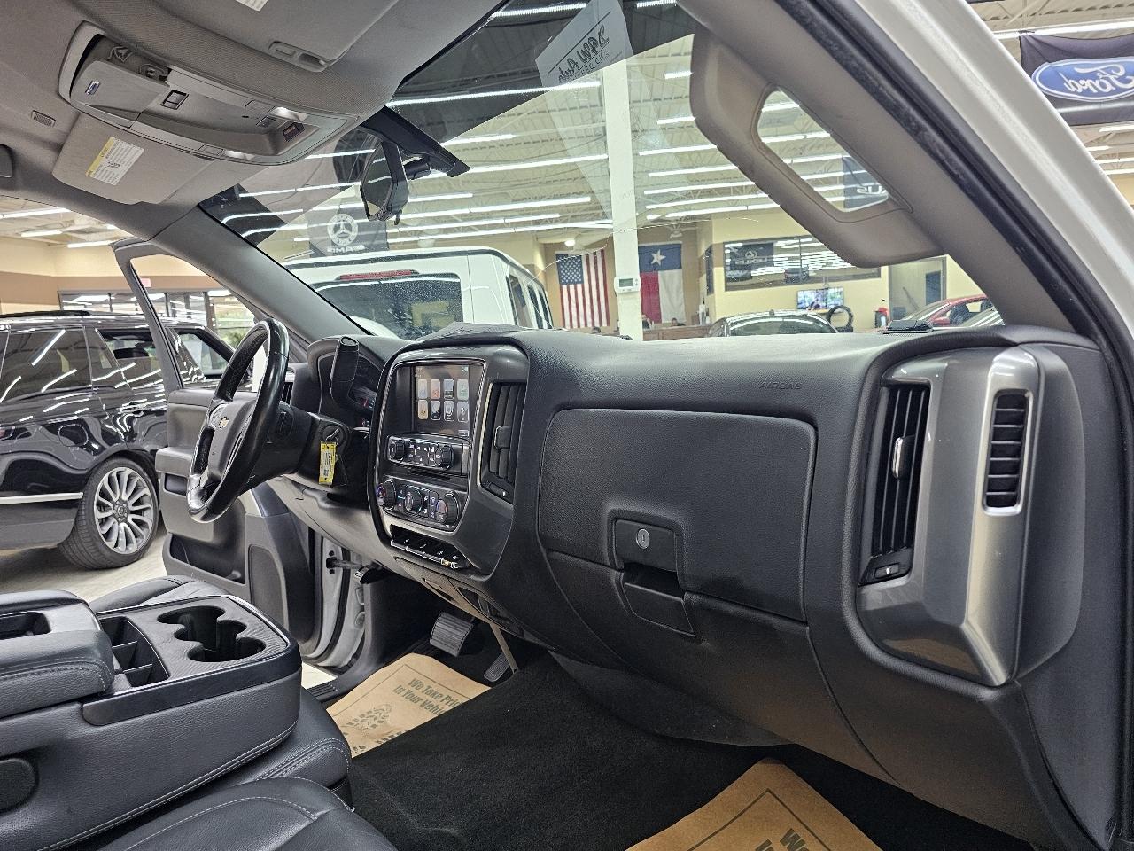 Chevrolet Silverado 1500 LT Crew Cab 2WD 2017