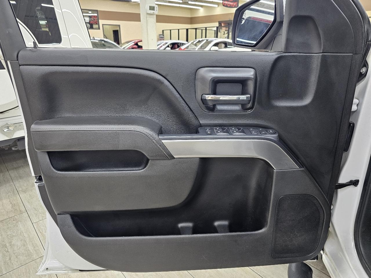 Chevrolet Silverado 1500 LT Crew Cab 2WD 2017