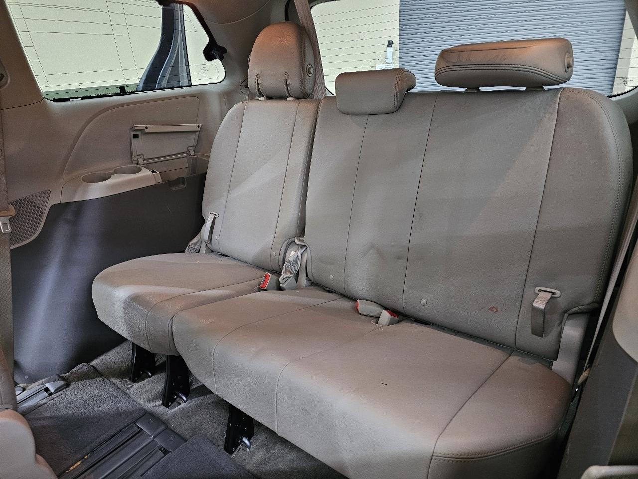 Toyota Sienna XLE FWD 8-Passenger V6 2015