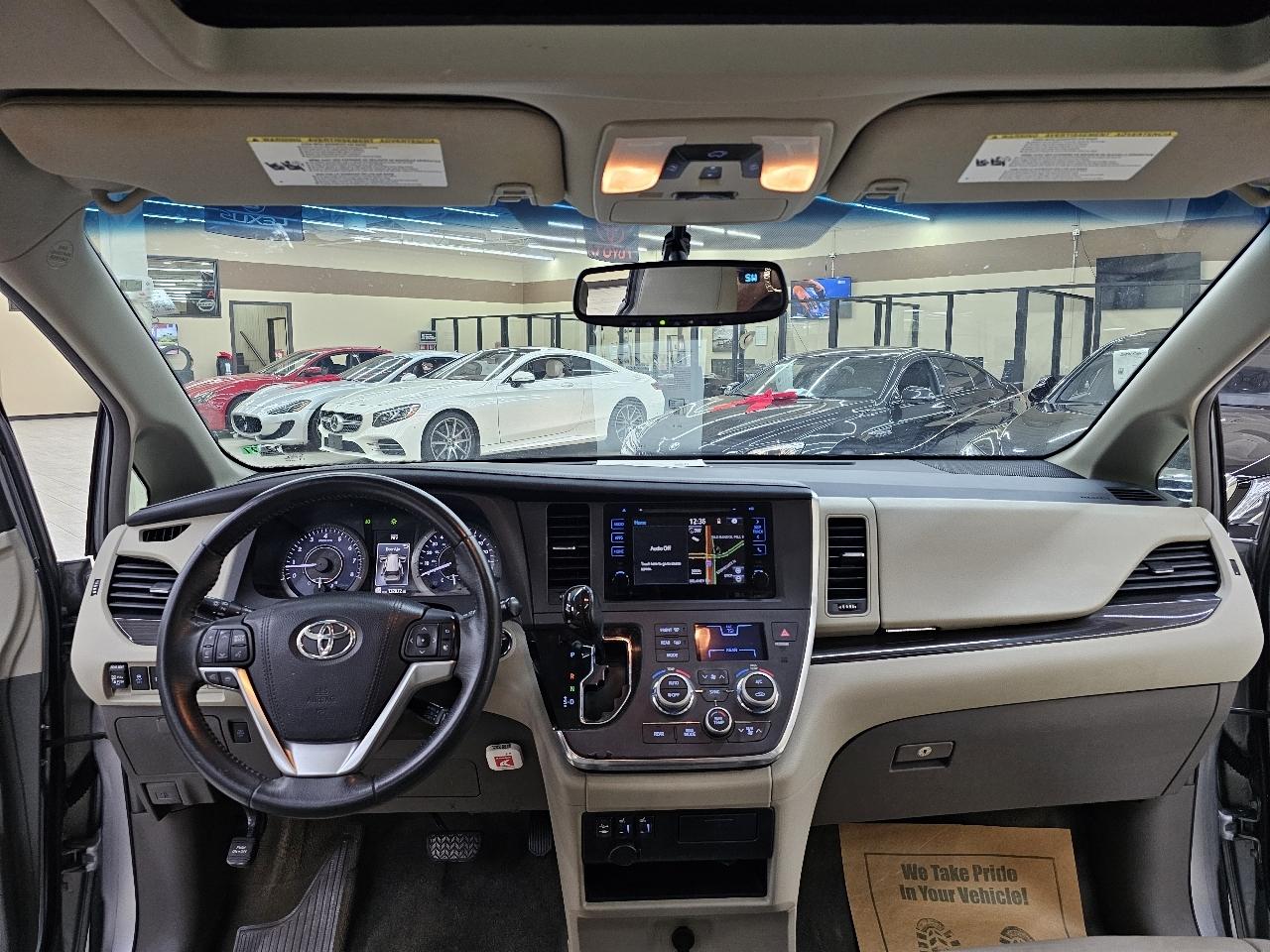 Toyota Sienna XLE FWD 8-Passenger V6 2015