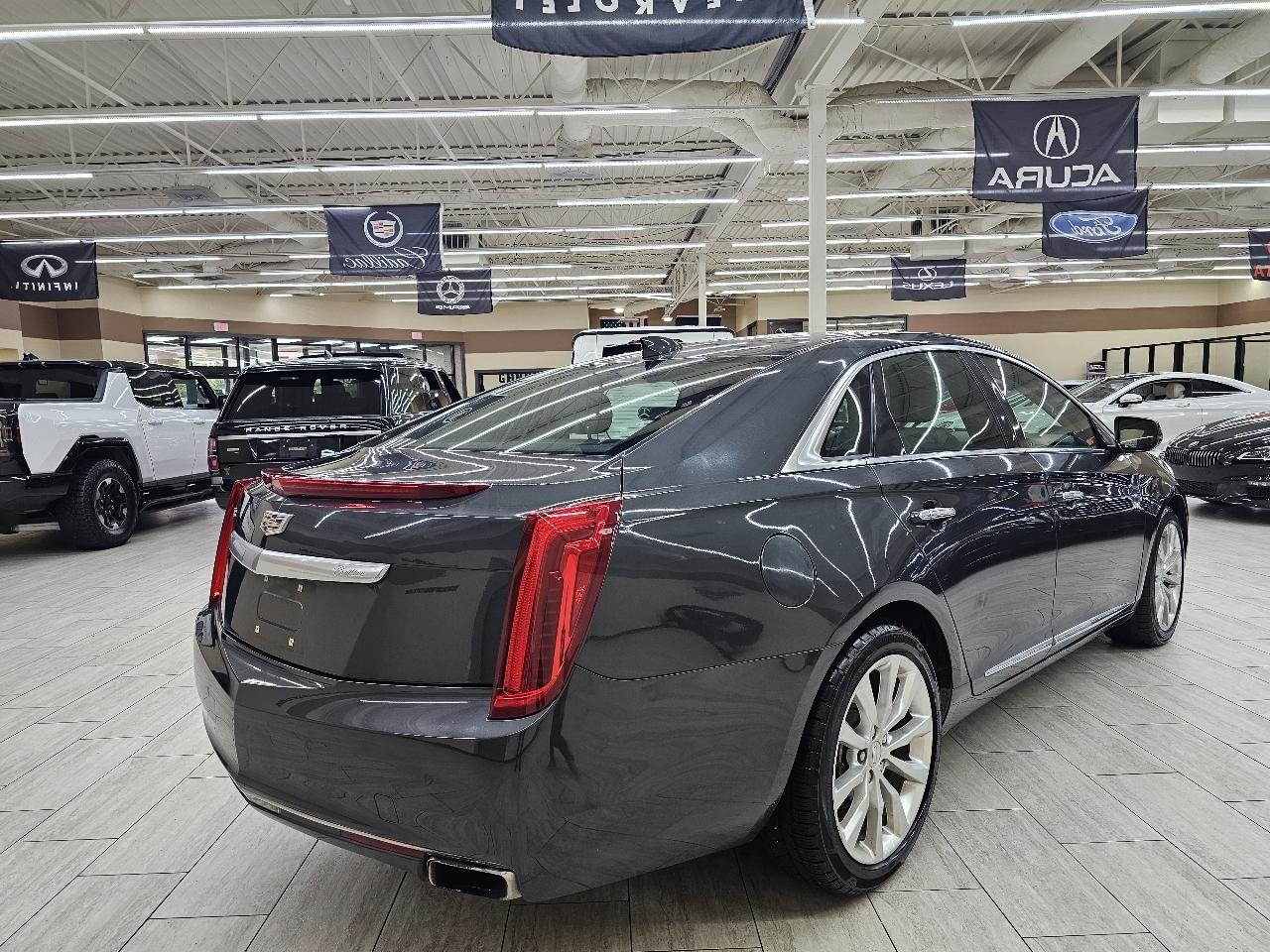 Cadillac XTS Luxury FWD 2017