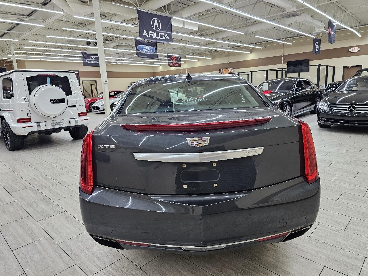 Cadillac XTS Luxury FWD 2017