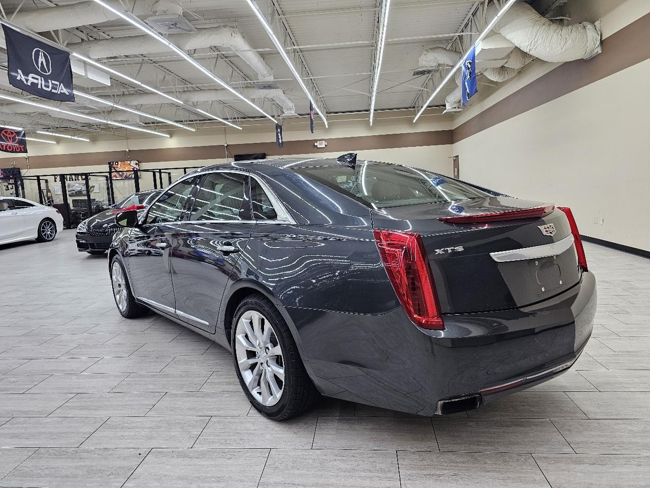 Cadillac XTS Luxury FWD 2017