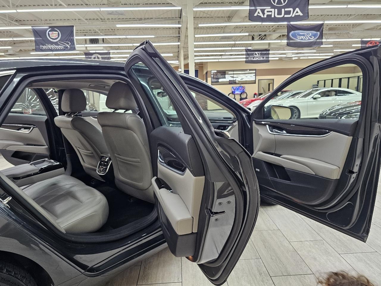 Cadillac XTS Luxury FWD 2017