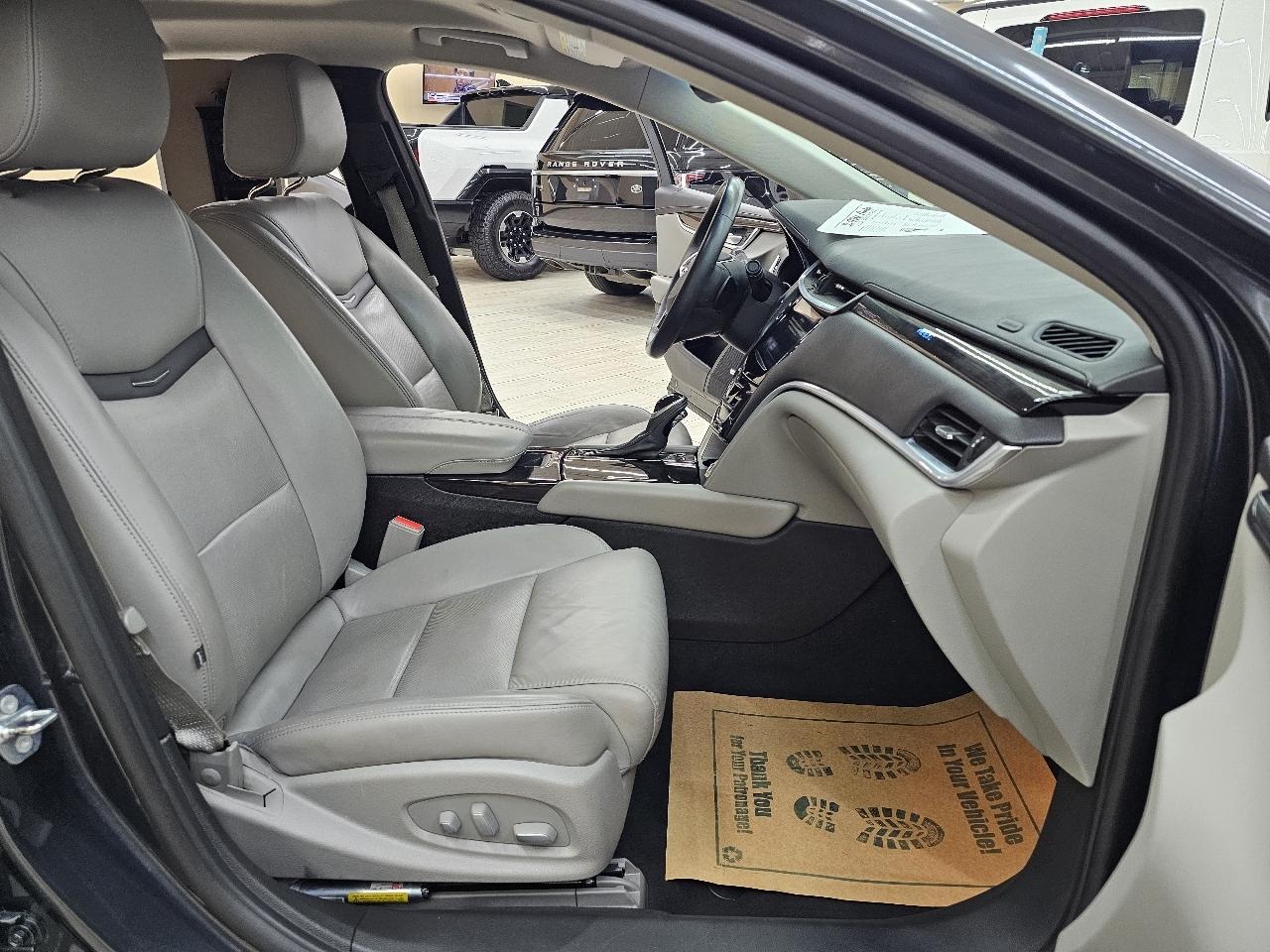 Cadillac XTS Luxury FWD 2017