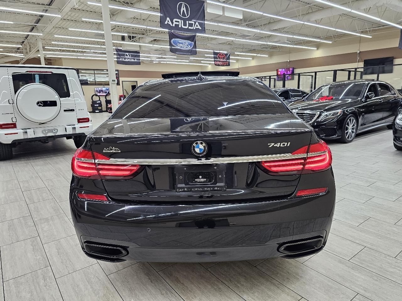 BMW 7-Series 740i 2019