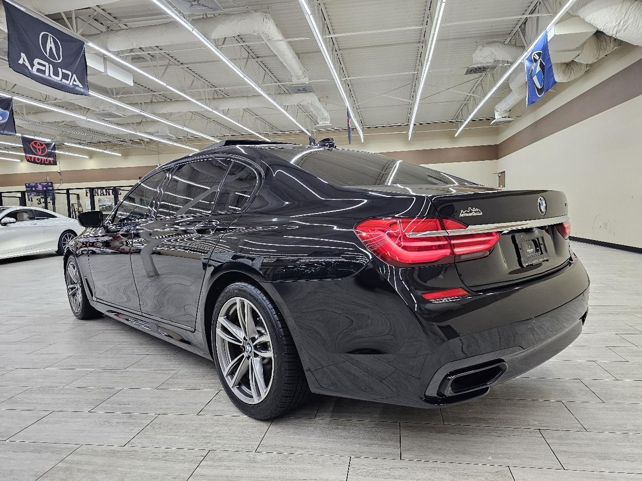 BMW 7-Series 740i 2019