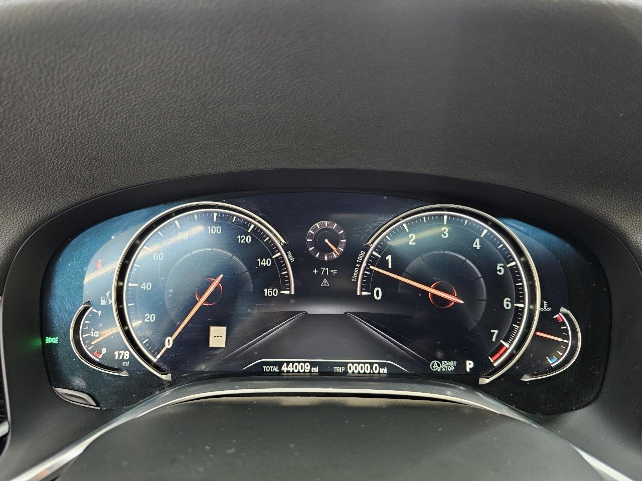 BMW 7-Series 740i 2019