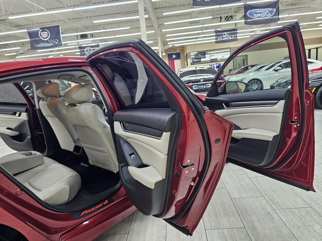 Honda Accord  2019
