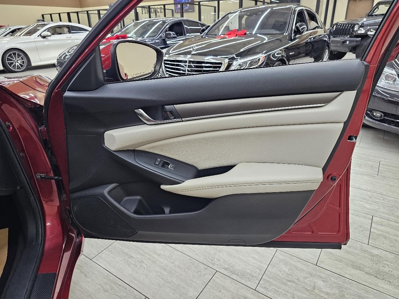 Honda Accord  2019