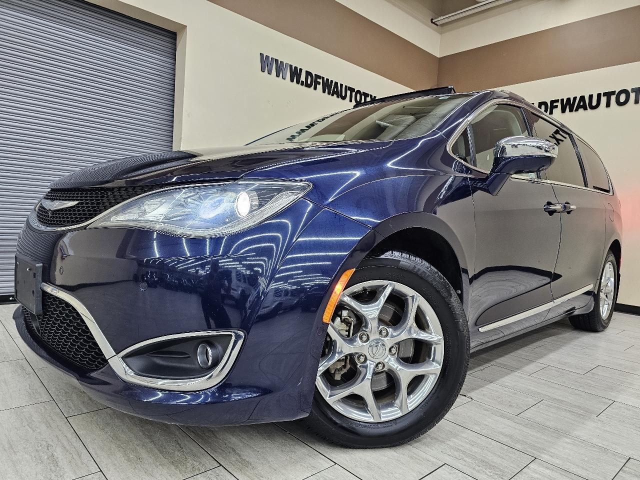 Chrysler Pacifica Limited 2017