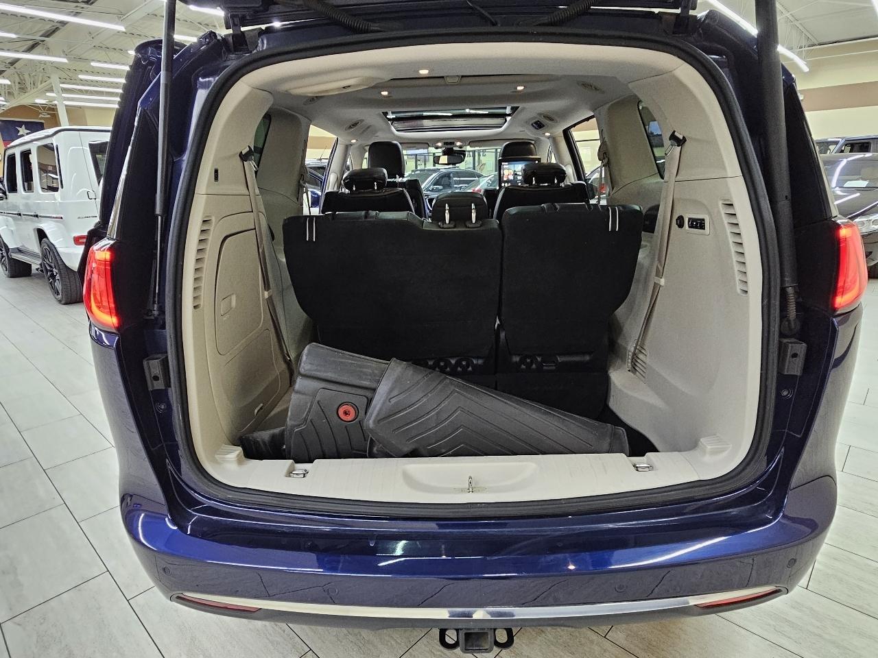 Chrysler Pacifica Limited 2017