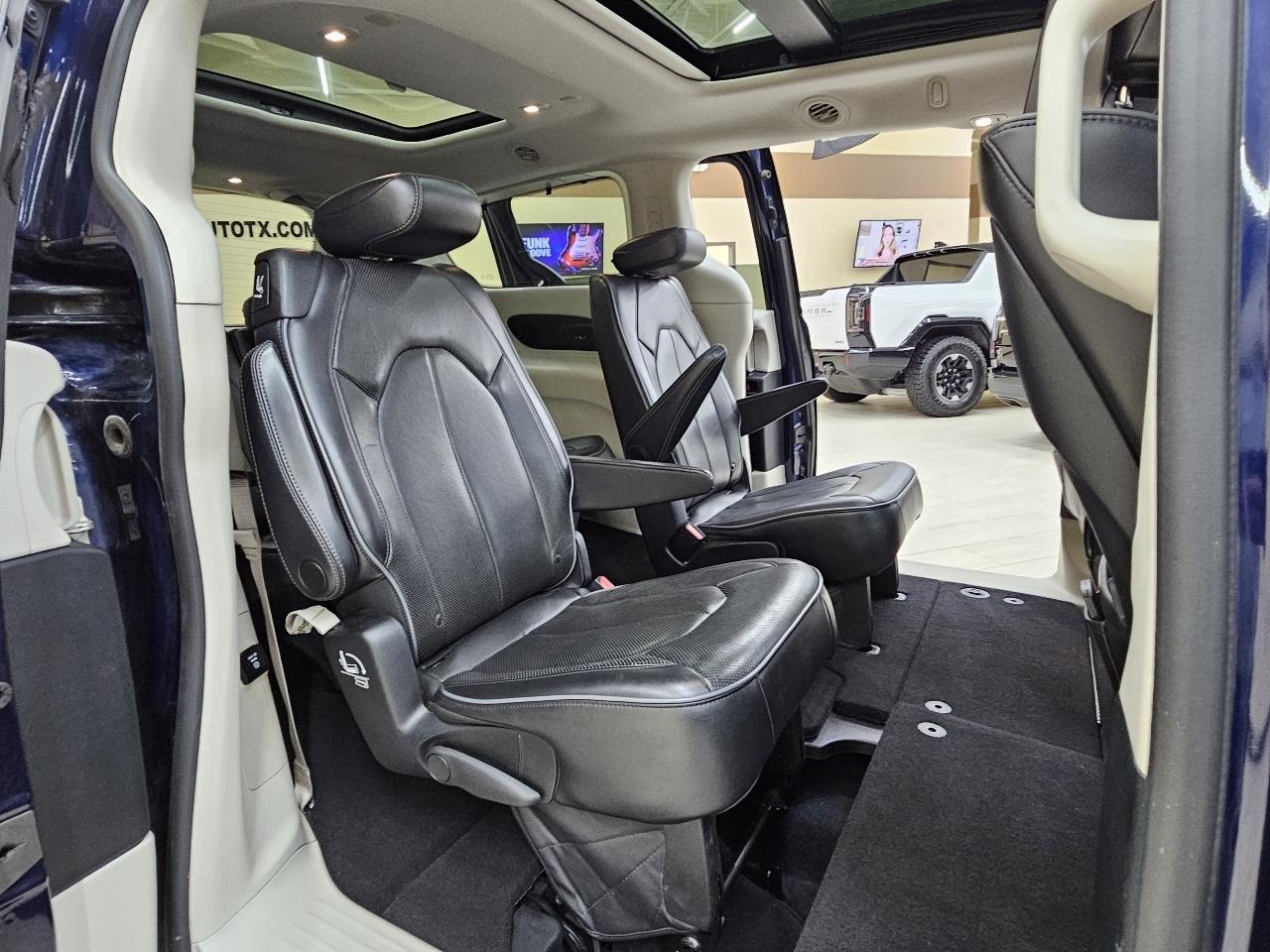 Chrysler Pacifica Limited 2017