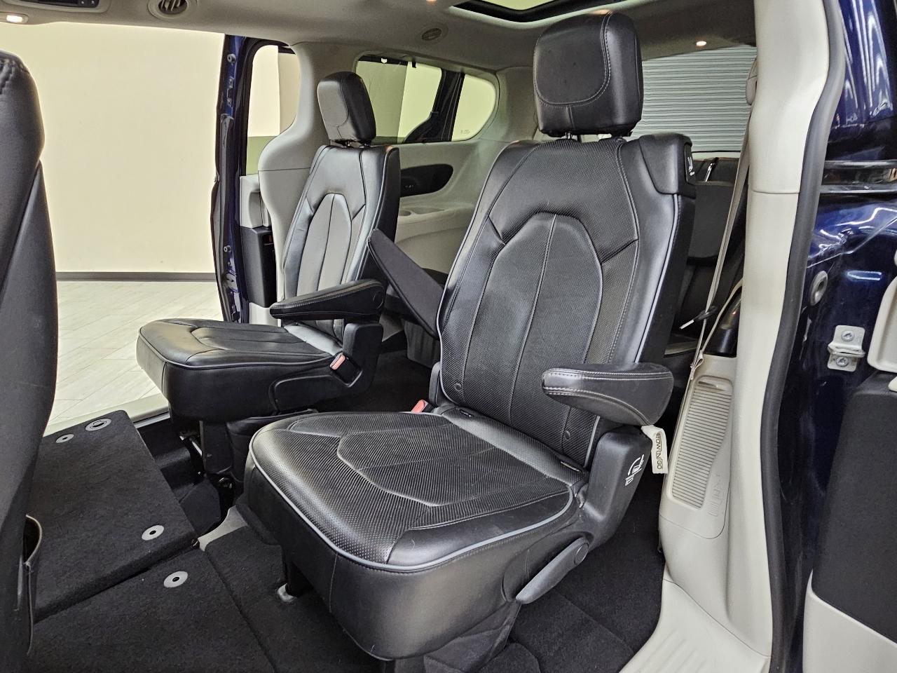 Chrysler Pacifica Limited 2017