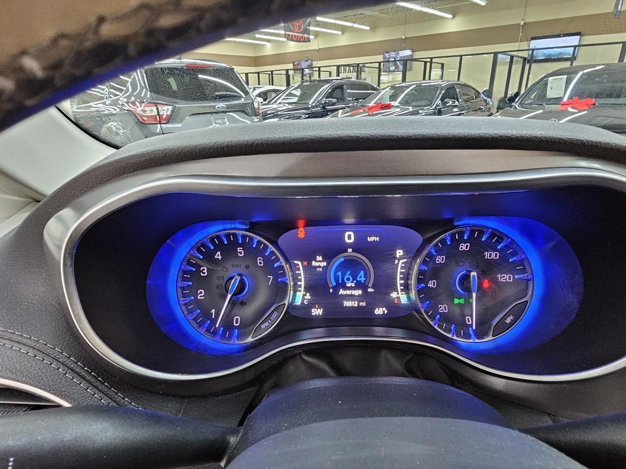 Chrysler Pacifica Limited 2017