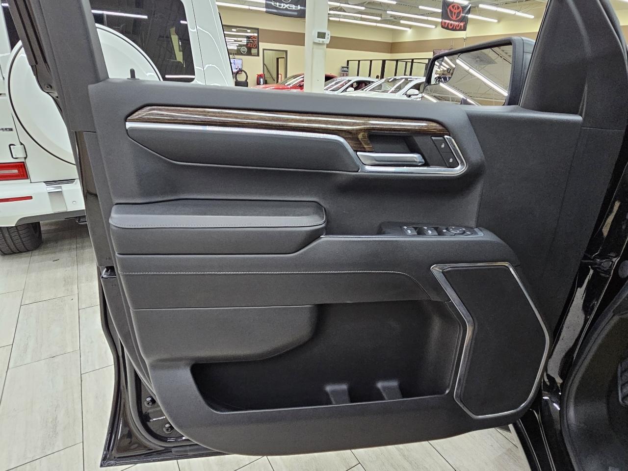 GMC Sierra 1500 Elevation Crew Cab 2WD 2023