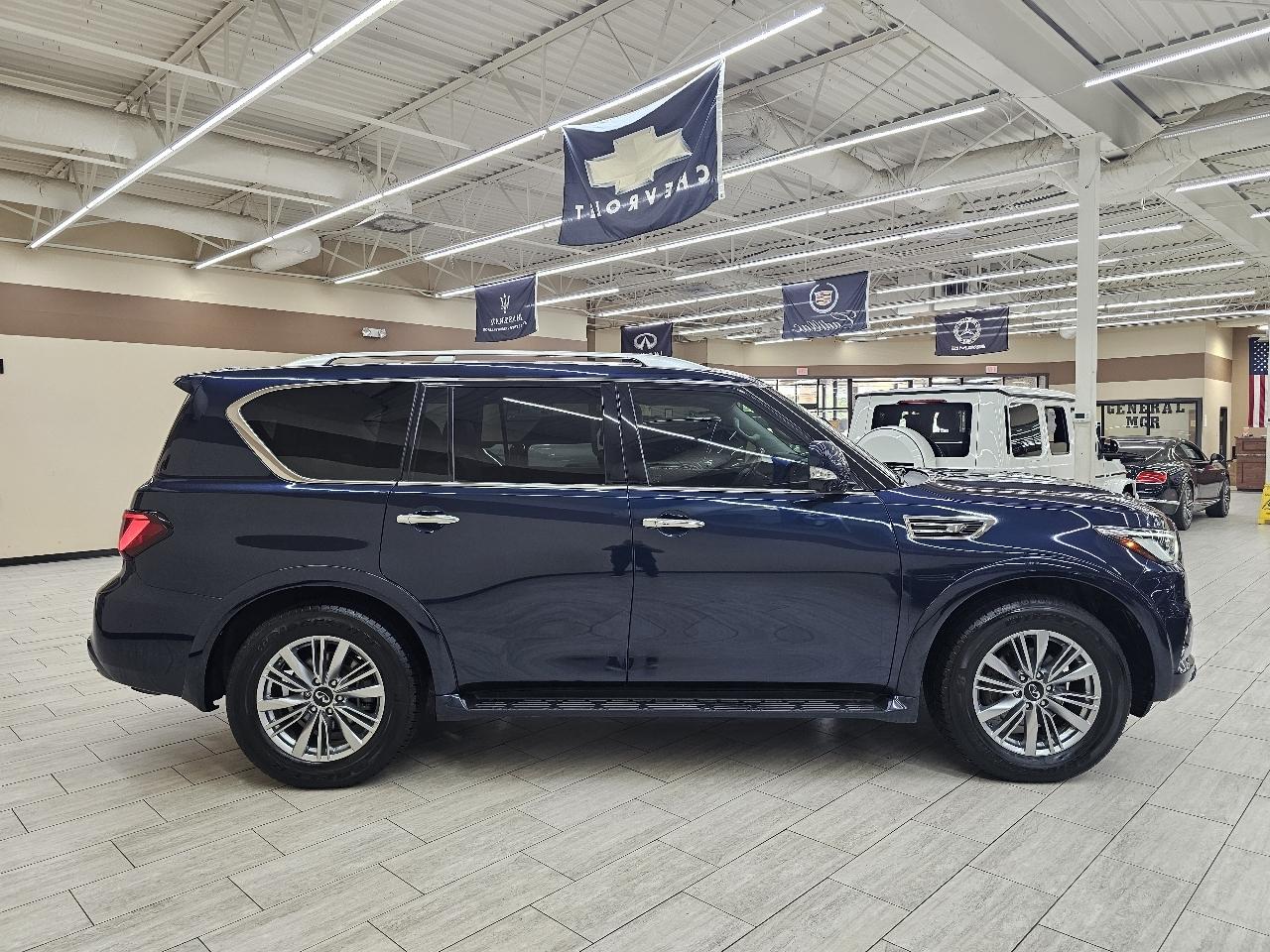 Infiniti QX80 LUXE 2021
