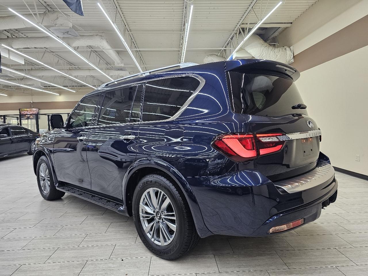 Infiniti QX80 LUXE 2021