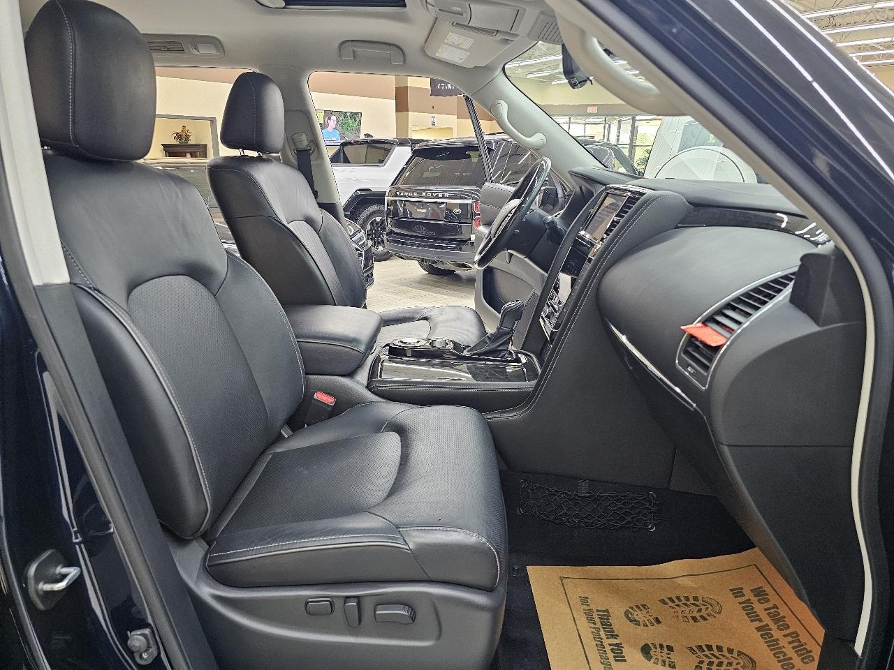 Infiniti QX80 LUXE 2021