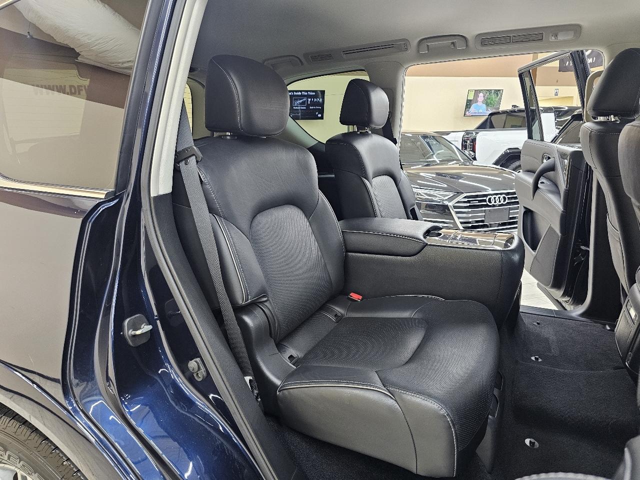 Infiniti QX80 LUXE 2021