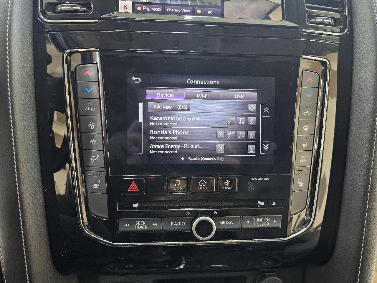 Infiniti QX80 LUXE 2021