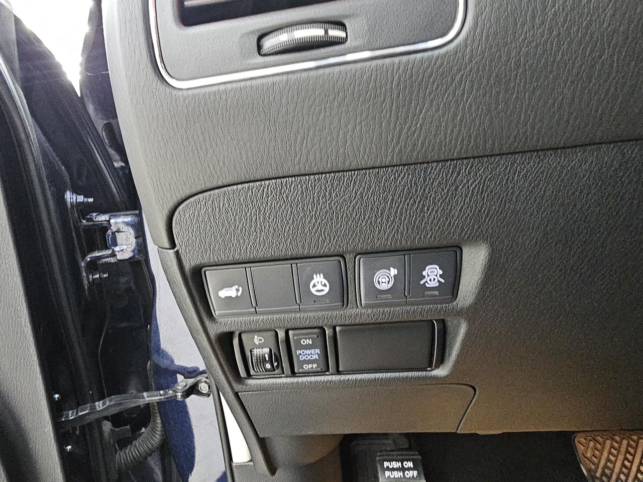 Infiniti QX80 LUXE 2021