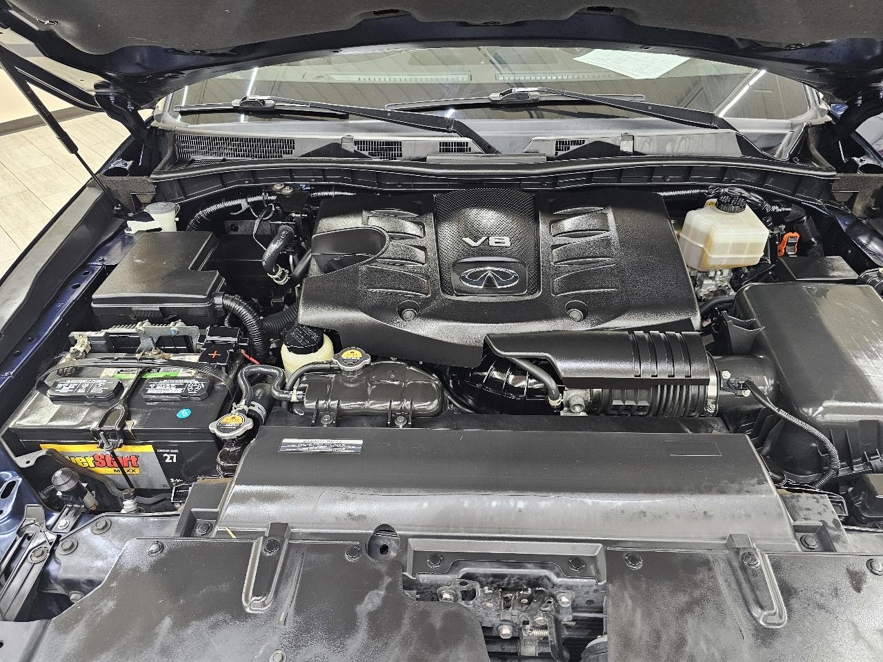 Infiniti QX80 LUXE 2021