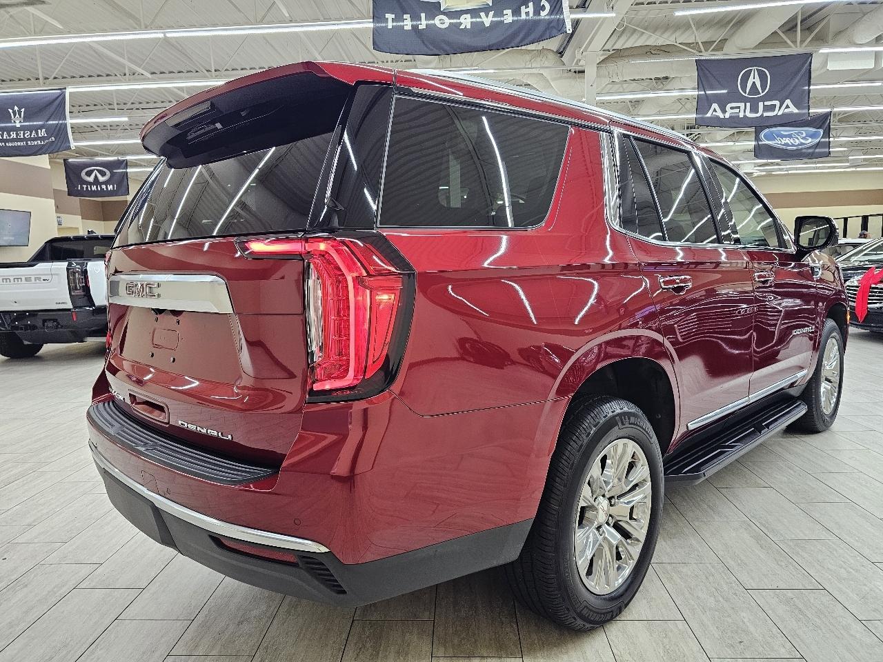 GMC Yukon Denali 2WD 2021