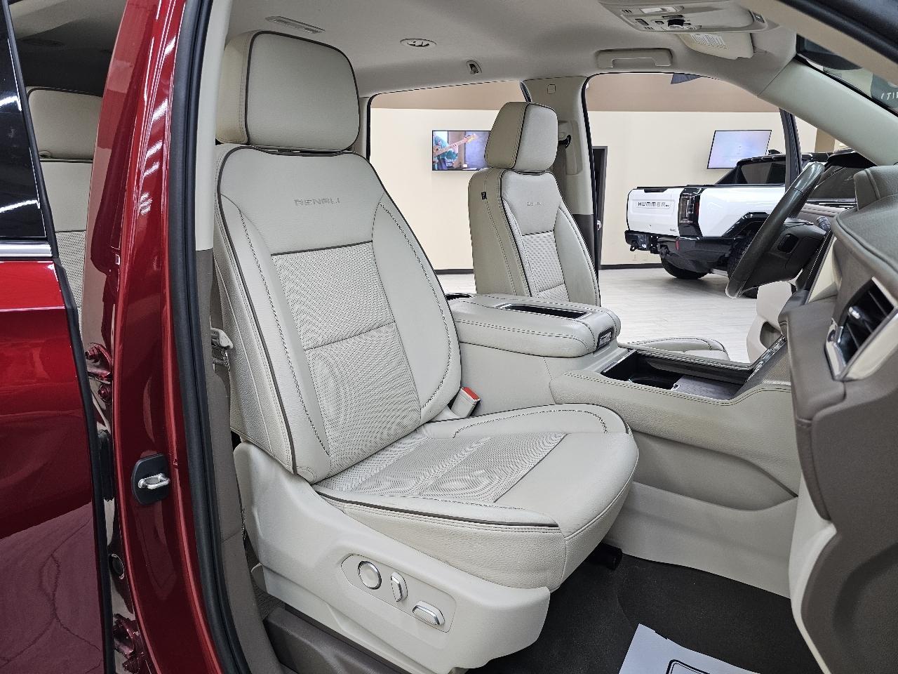 GMC Yukon Denali 2WD 2021