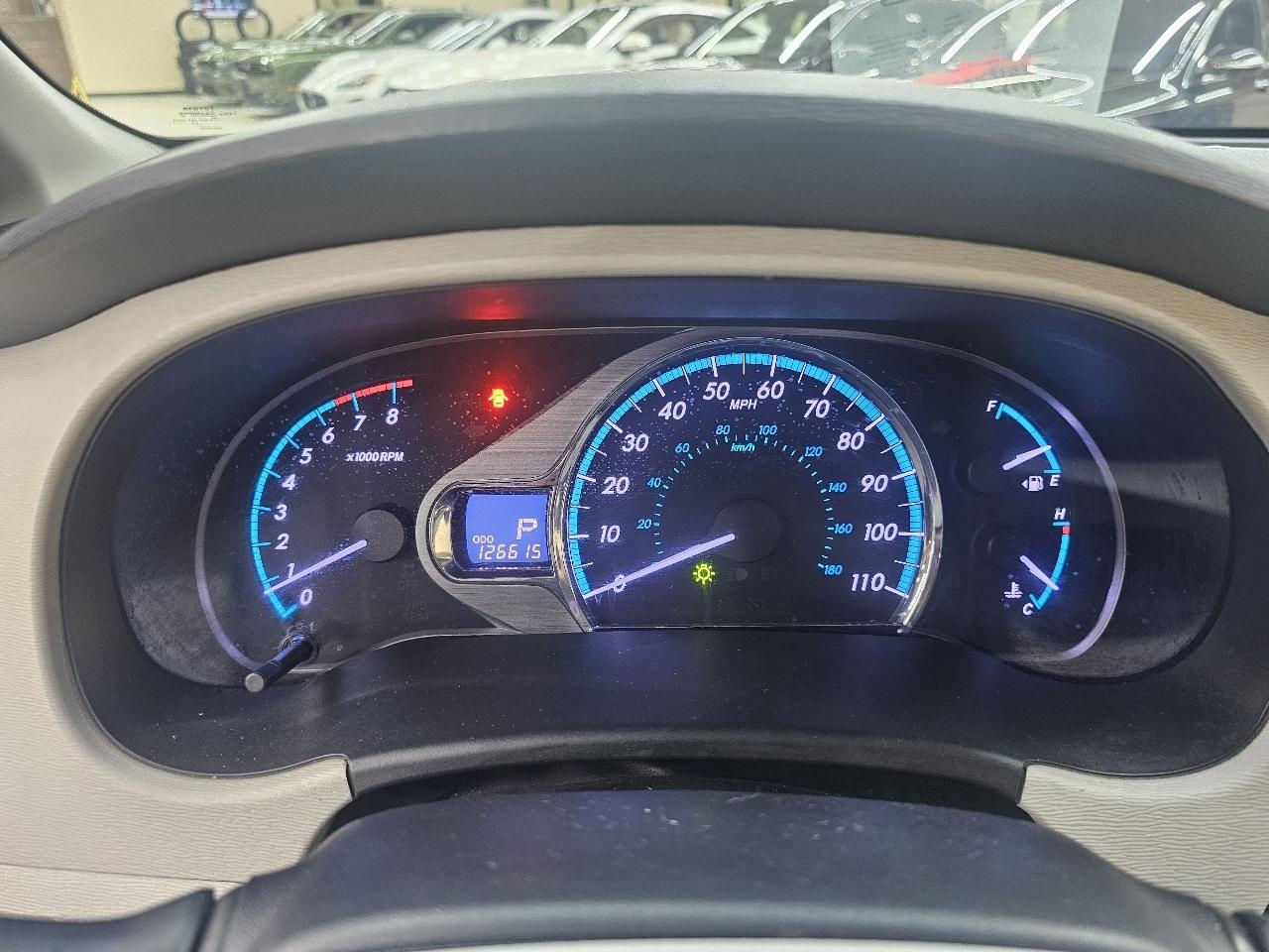 Toyota Sienna XLE FWD 8-Passenger V6 2014