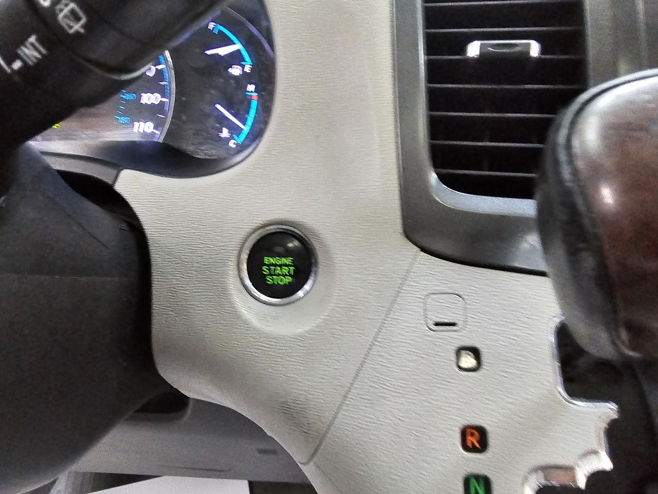 Toyota Sienna XLE FWD 8-Passenger V6 2014