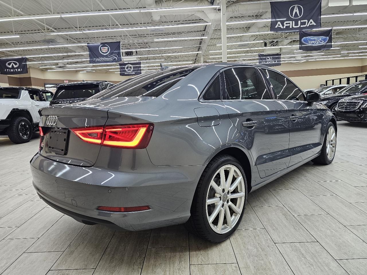 Audi A3  2016