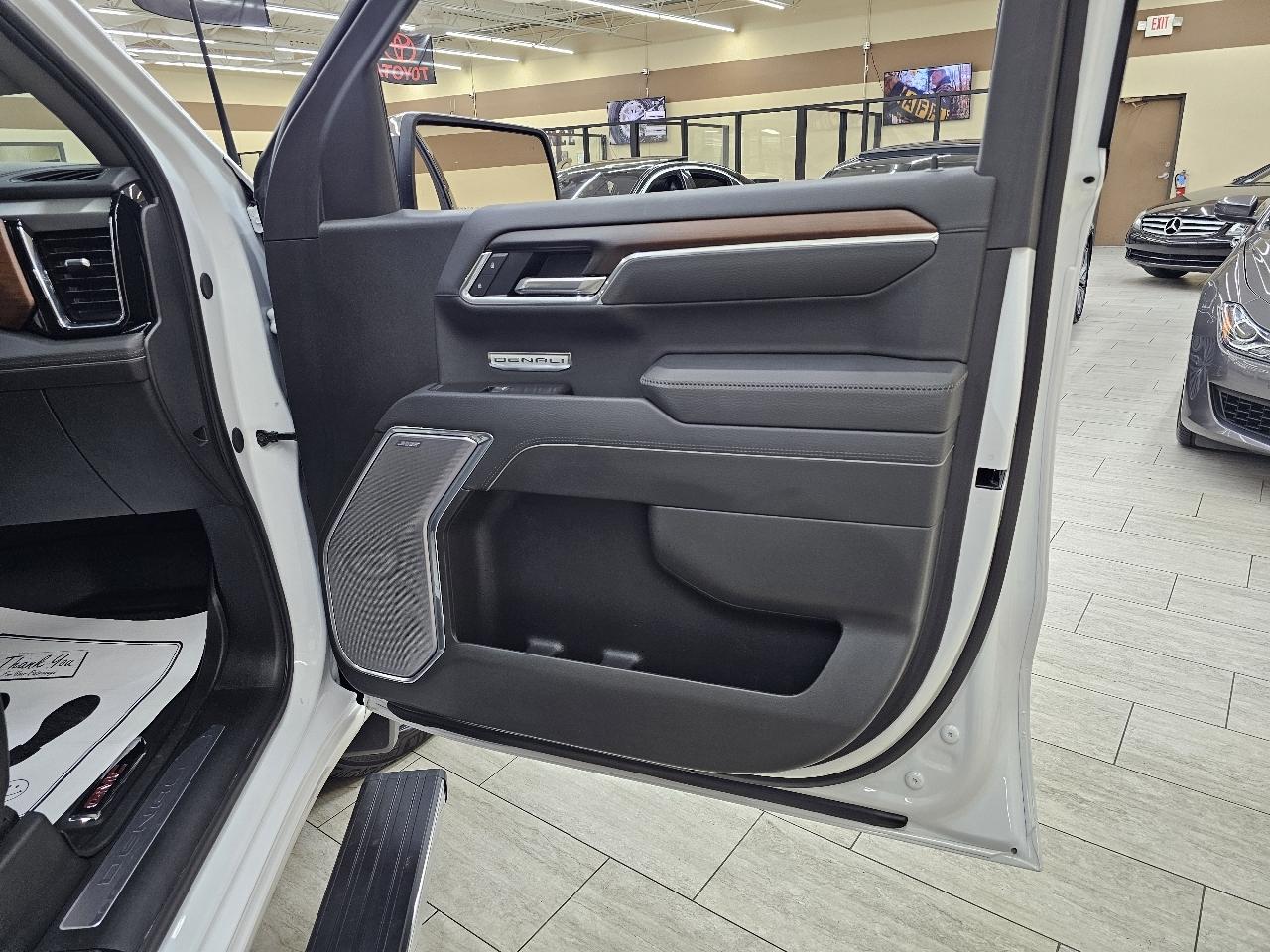 GMC Sierra 1500  2025