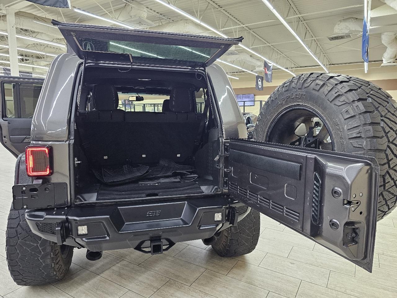 Jeep Wrangler Unlimited Rubicon 4WD 2016
