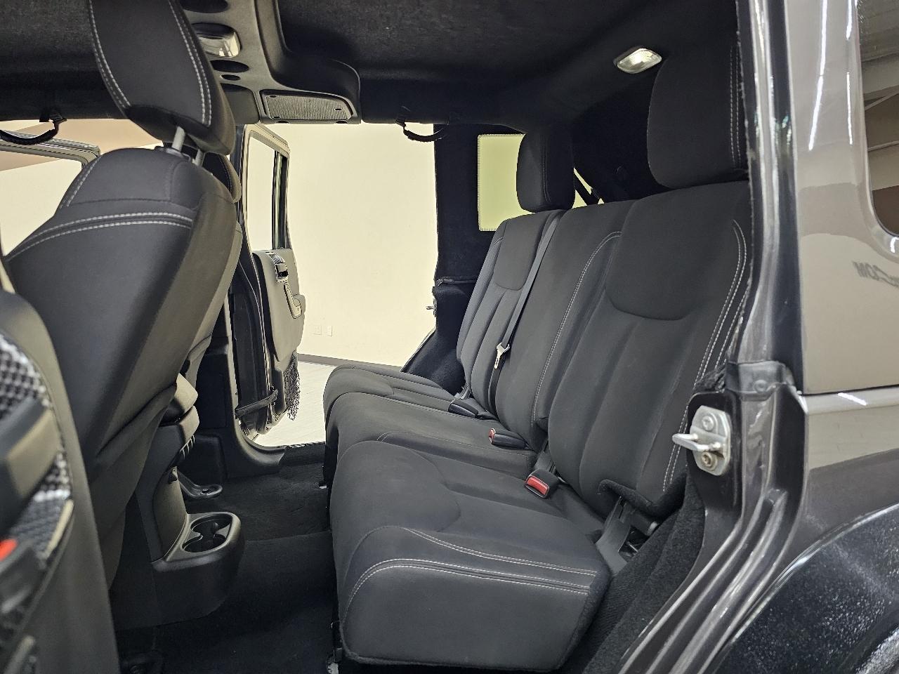 Jeep Wrangler Unlimited Rubicon 4WD 2016