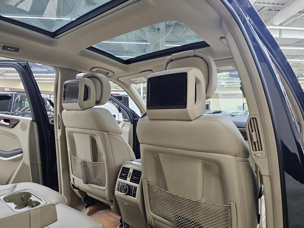 Mercedes-Benz GL-Class GL550 4MATIC 2014