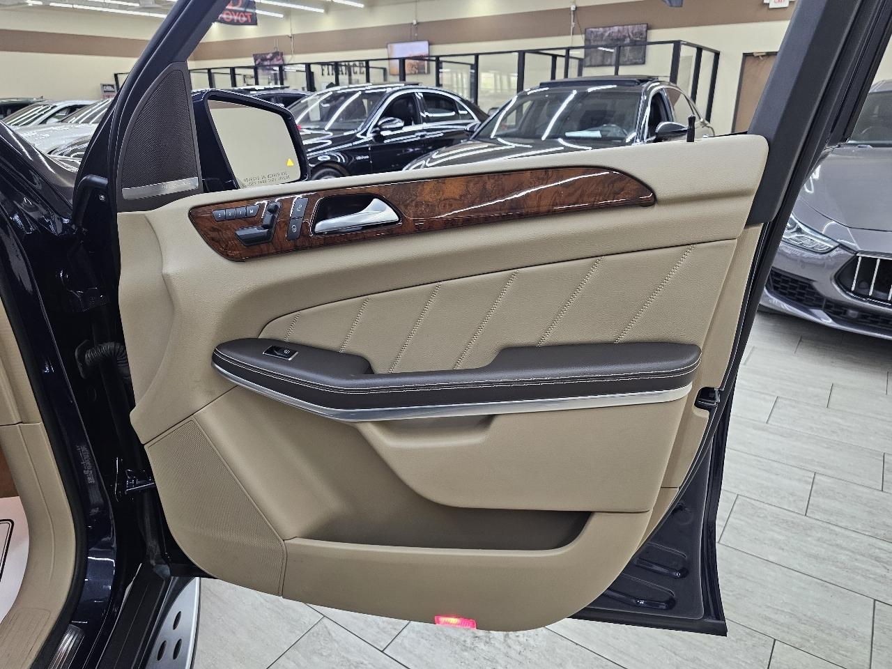 Mercedes-Benz GL-Class GL550 4MATIC 2014