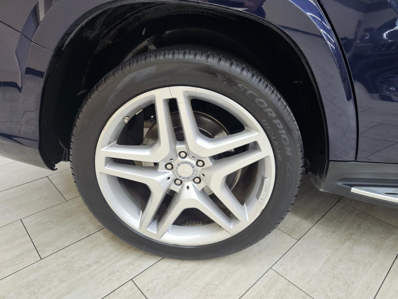 Mercedes-Benz GL-Class GL550 4MATIC 2014