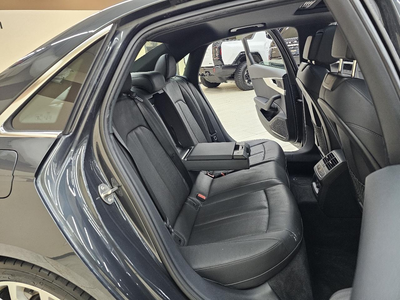 Audi A4 2.0 TFSI Premium Plus quattro 7A 2019