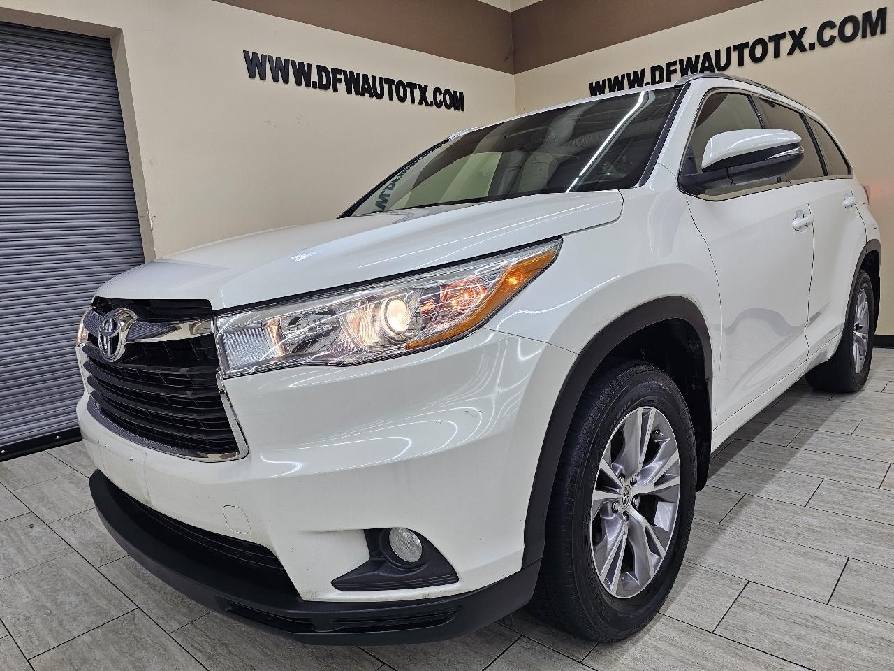 Toyota Highlander XLE AWD V6 2015