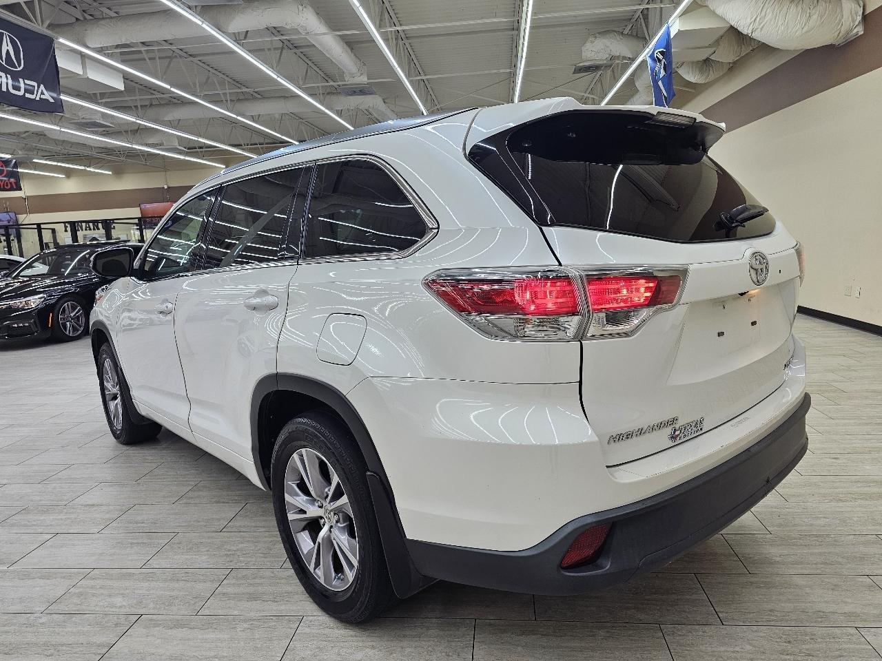 Toyota Highlander XLE AWD V6 2015
