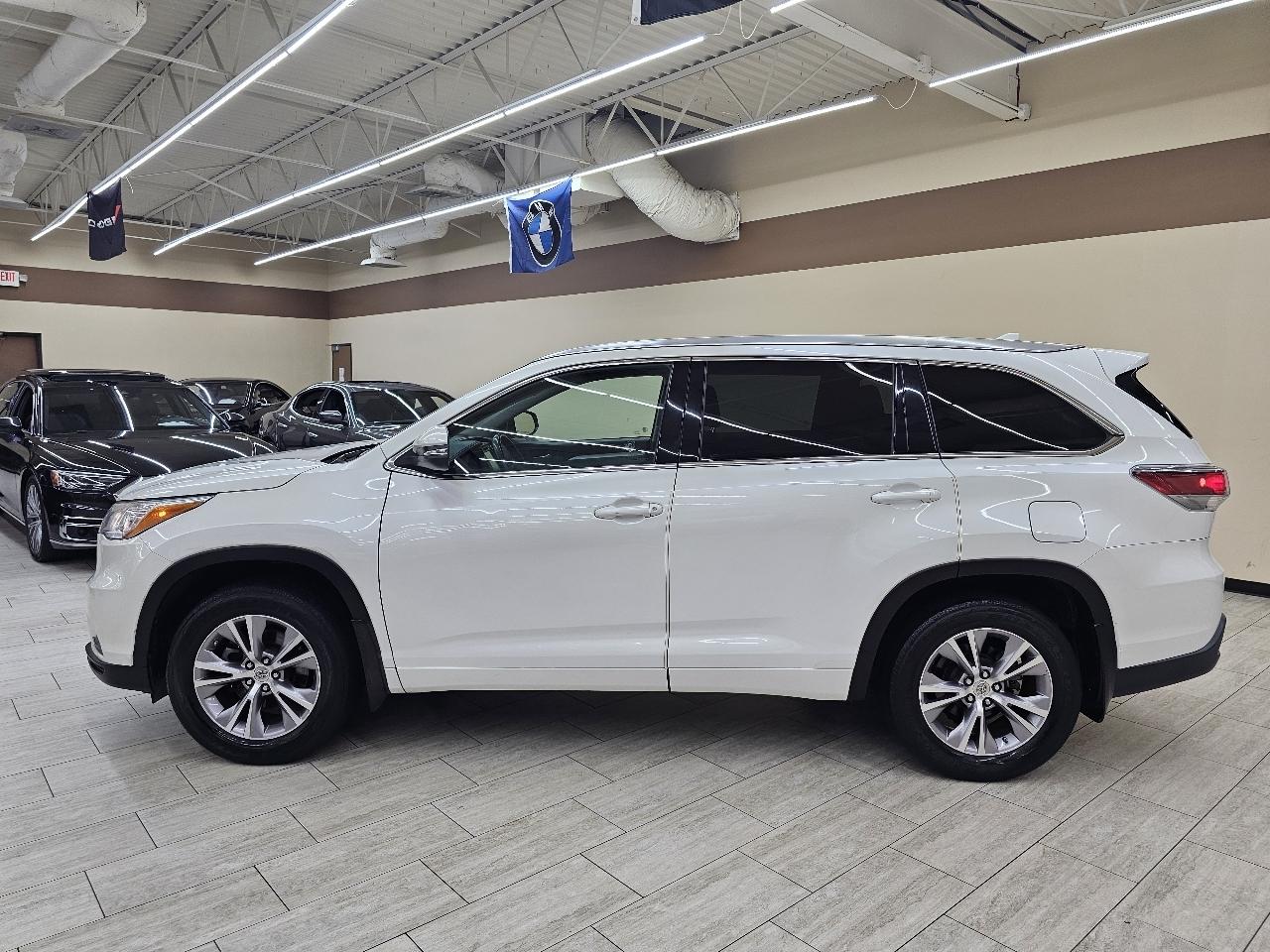 Toyota Highlander XLE AWD V6 2015