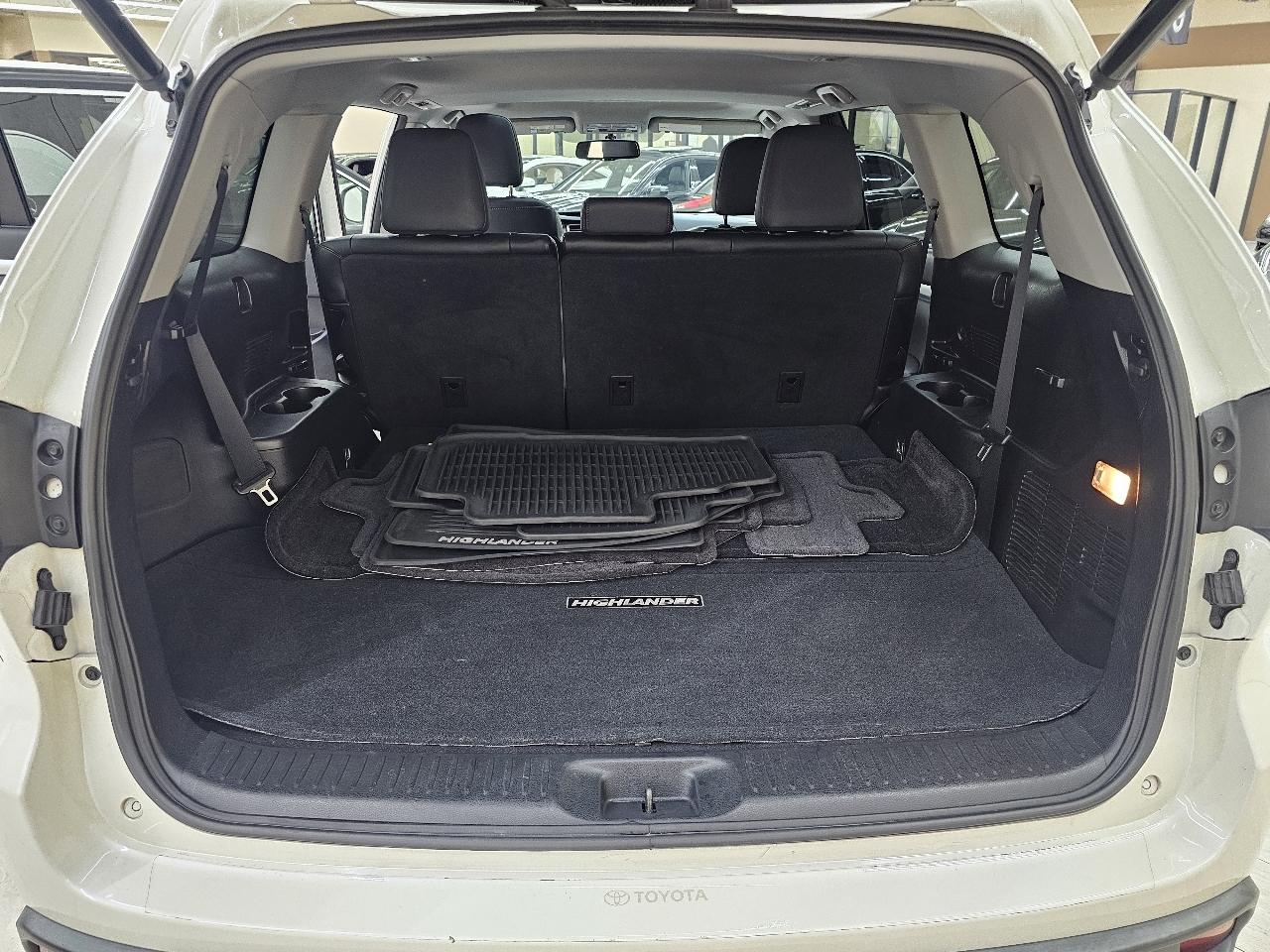 Toyota Highlander XLE AWD V6 2015