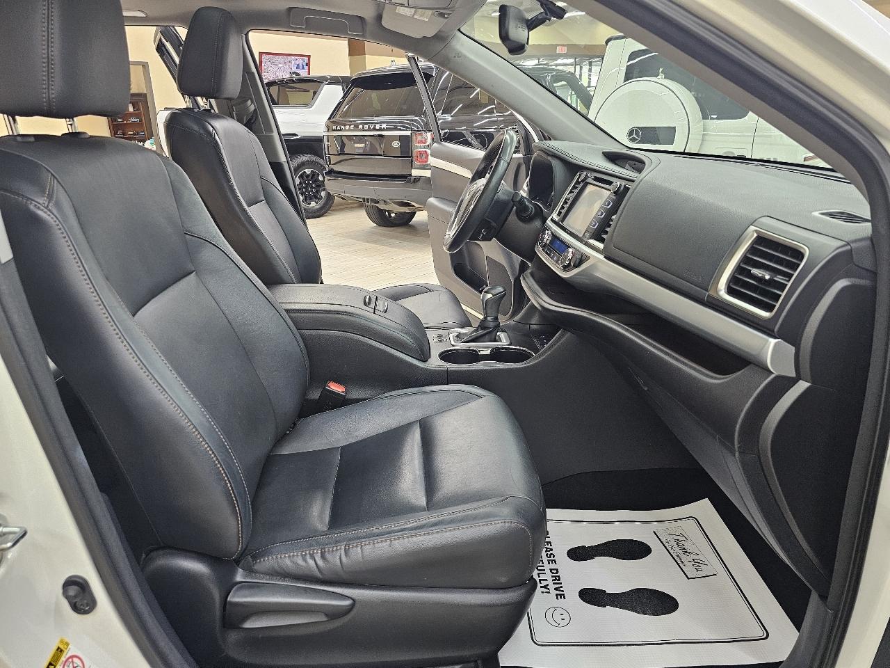Toyota Highlander XLE AWD V6 2015