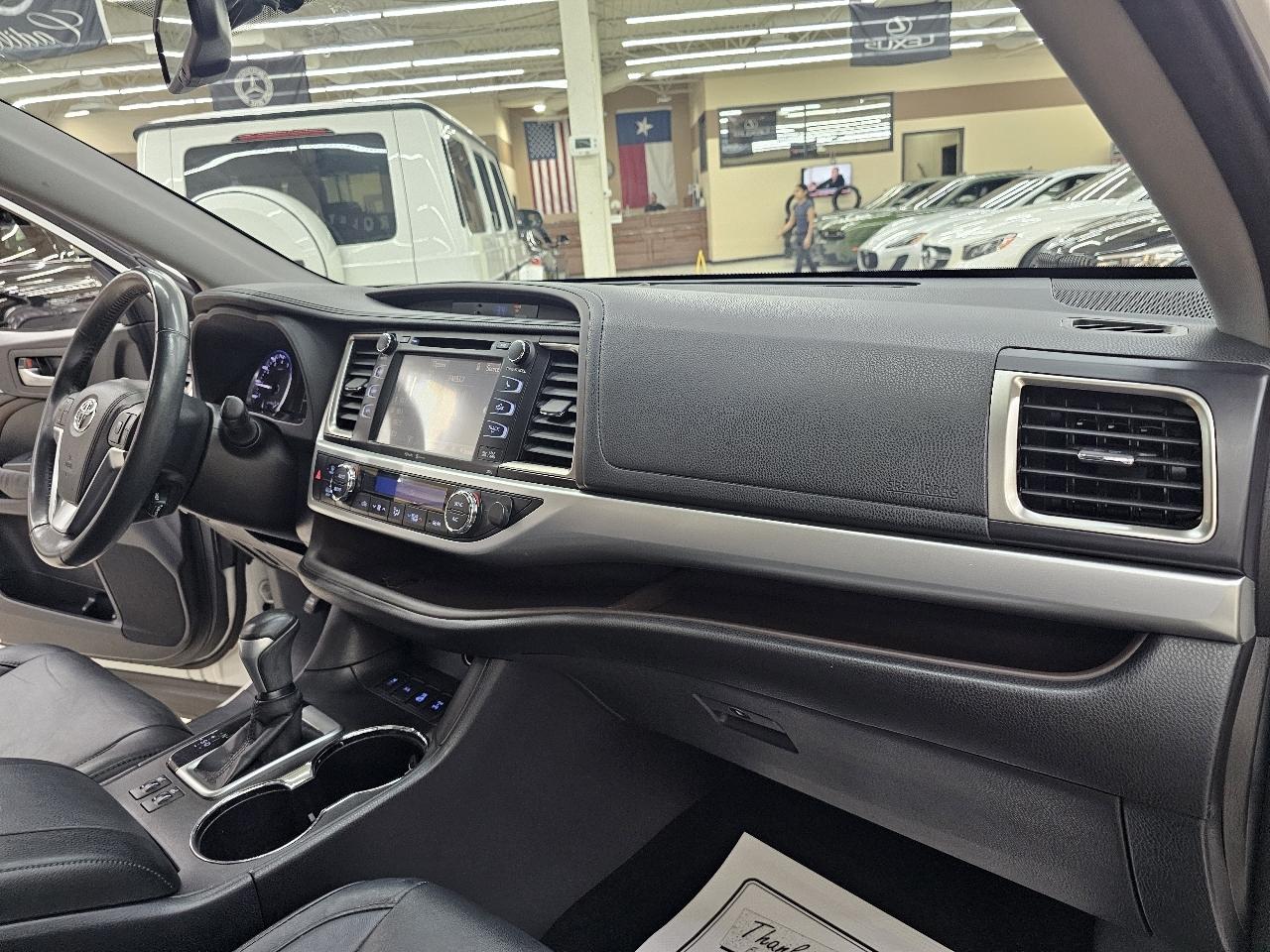Toyota Highlander XLE AWD V6 2015