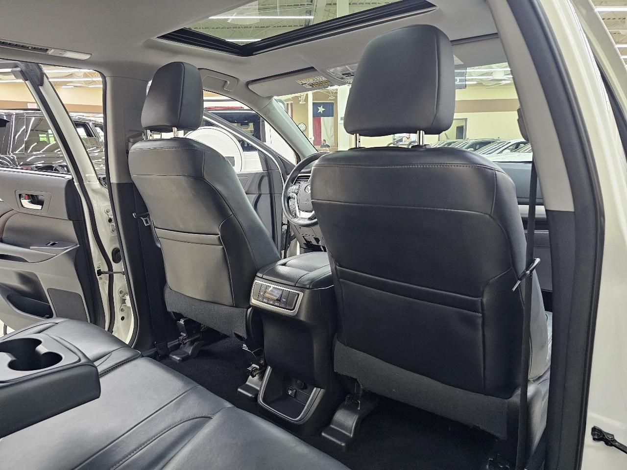Toyota Highlander XLE AWD V6 2015