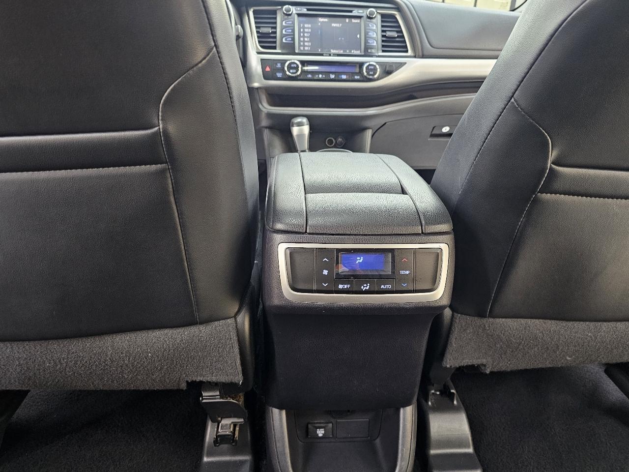 Toyota Highlander XLE AWD V6 2015